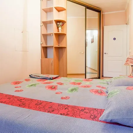 Apartment On Evreyskaya 42a