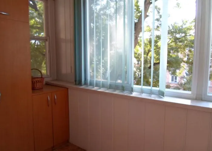 On Evreyskaya 42a Appartement *