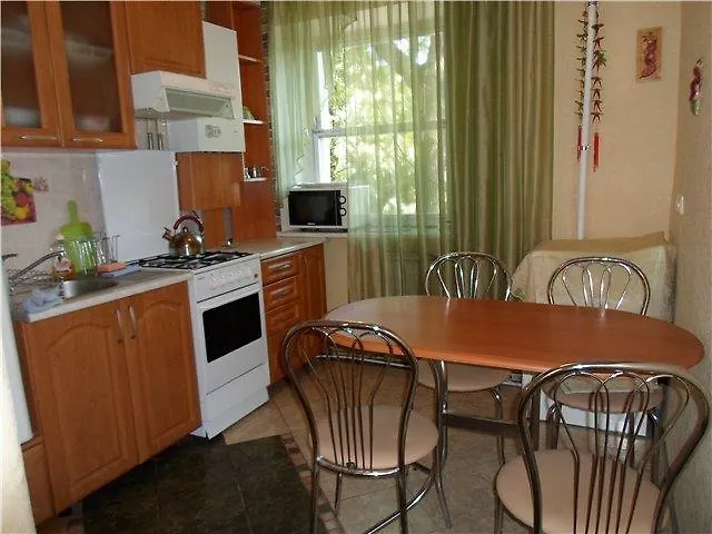 On Evreyskaya 42a Appartement